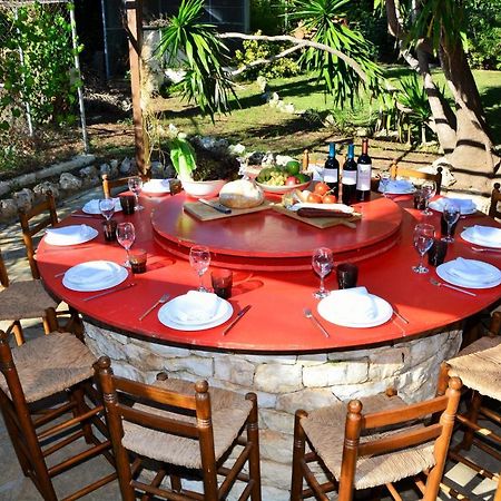 Villa Sitges El Ranch Amaizing Outdoor Areas Beaches At 5 Minutes Walk Sitges At 15 Min Drive Ac Pool Jacuzzi & Garden Xxl กาลาเฟลล์ ภายนอก รูปภาพ