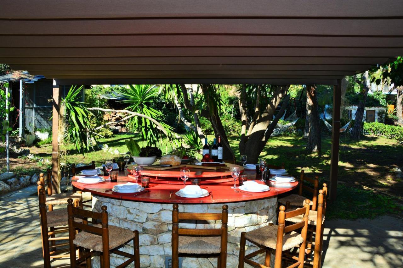 Villa Sitges El Ranch Amaizing Outdoor Areas Beaches At 5 Minutes Walk Sitges At 15 Min Drive Ac Pool Jacuzzi & Garden Xxl กาลาเฟลล์ ภายนอก รูปภาพ