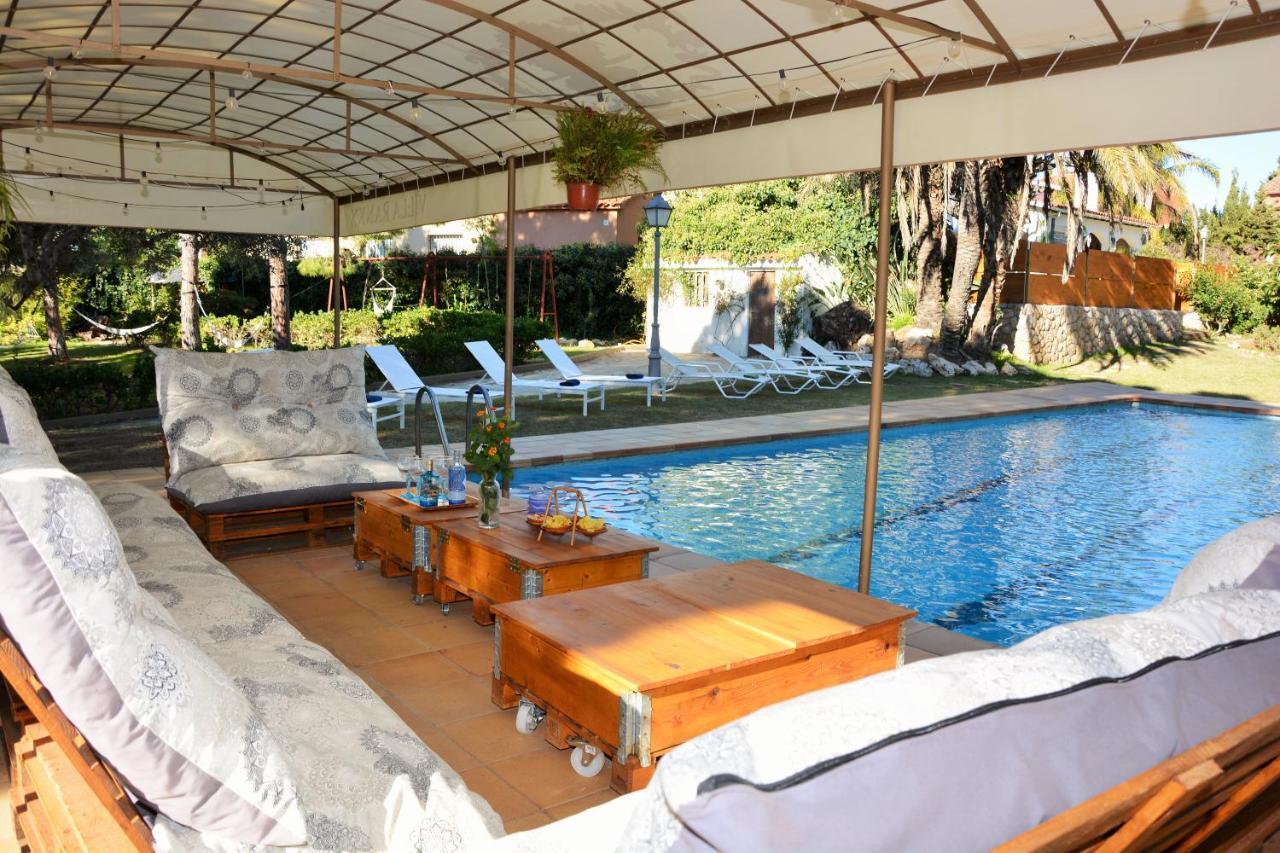 Villa Sitges El Ranch Amaizing Outdoor Areas Beaches At 5 Minutes Walk Sitges At 15 Min Drive Ac Pool Jacuzzi & Garden Xxl กาลาเฟลล์ ภายนอก รูปภาพ